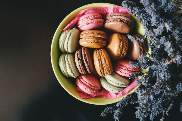 How to make saffron macaron
