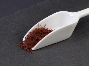 how to use saffron