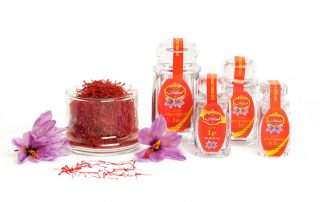 what does saffron taste like - Esfedan Iranian saffron