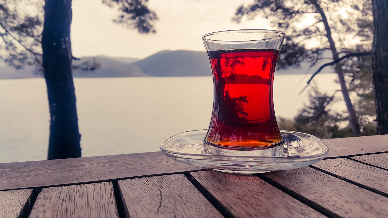 Benefits of Saffron & Cardamom Tea